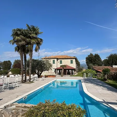 Podere Paolella Farm stay *