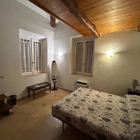 Podere Paolella Farm stay *